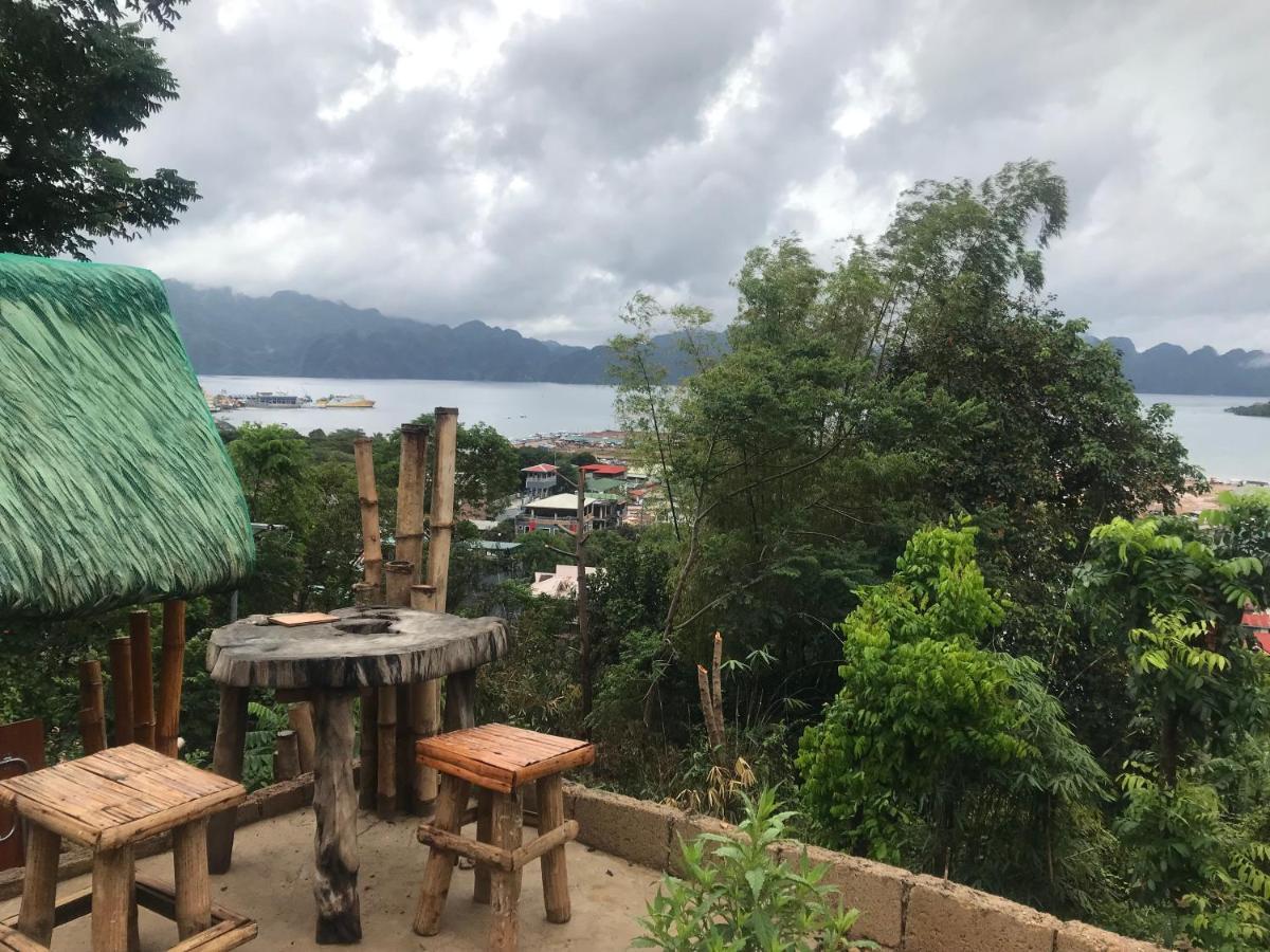 Bayview Coron Kawa Resort Exteriör bild